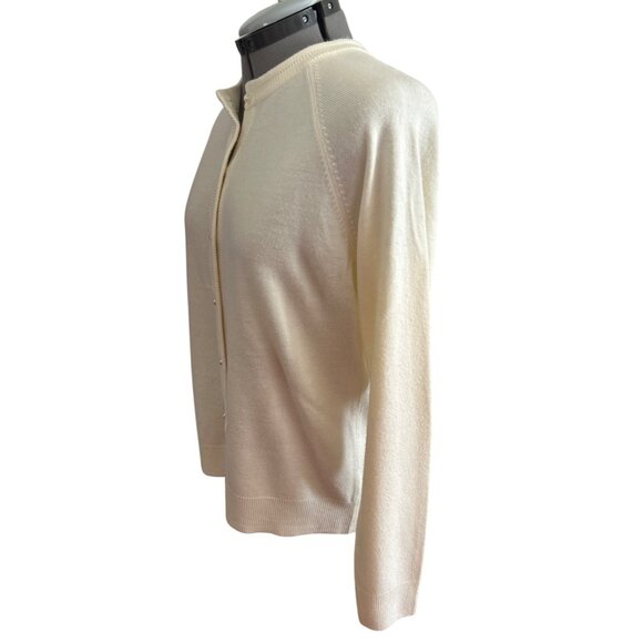 Sag Harbor Womens Cream Cardigan Medium 100% Acrylic Long Sleeve Button Front - Picture 2 of 7